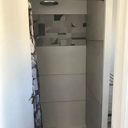 En Bord De Serviettes Non Incluses Apartment *